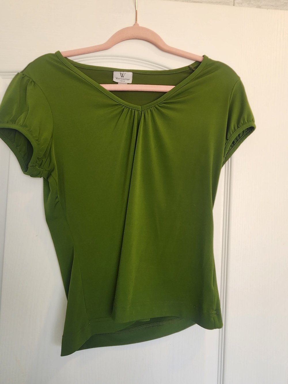 Worthington Olive Green Short Sleeve V-Neck Tee M Euc